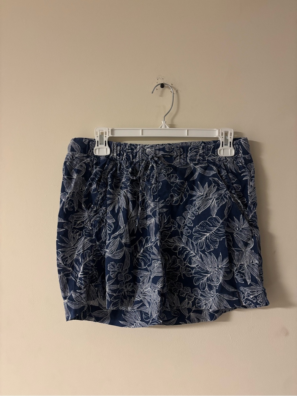 Briggs Linen Blend Floral Pull-On Shorts Size M Blue Tropical Pockets Casual